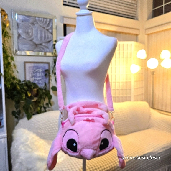 ADORABLE PLUSH CROSSBODY BAG PINK - Picture 2 of 4